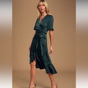 LULU’S Wrapped in Love Dress